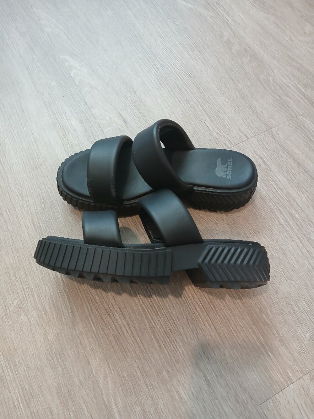 BEST Women's Black Sorel Sporty Slides